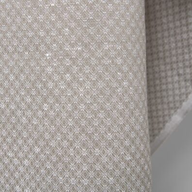 Tkanina wytkana z przędzy piaskowej w szarość i śnieżnobiałej