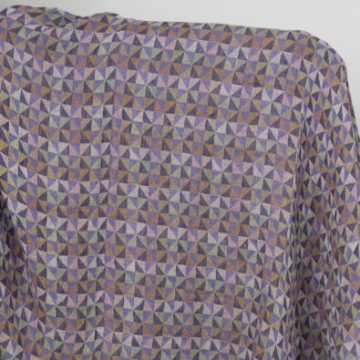 Prana fioletowa w trójkąty tkanina lniana