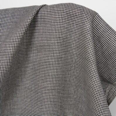 Tkanina na szycie ubrań i tekstyliów domowych.