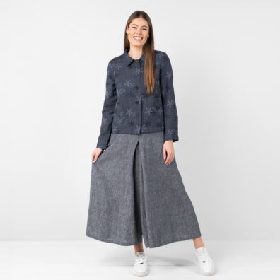 Żakiet w kwiaty. Spódnico-spodnie z kolekcji