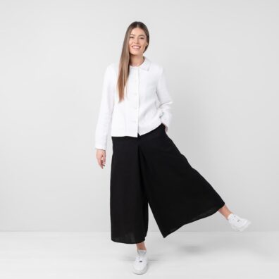 Biały żakiet lniany