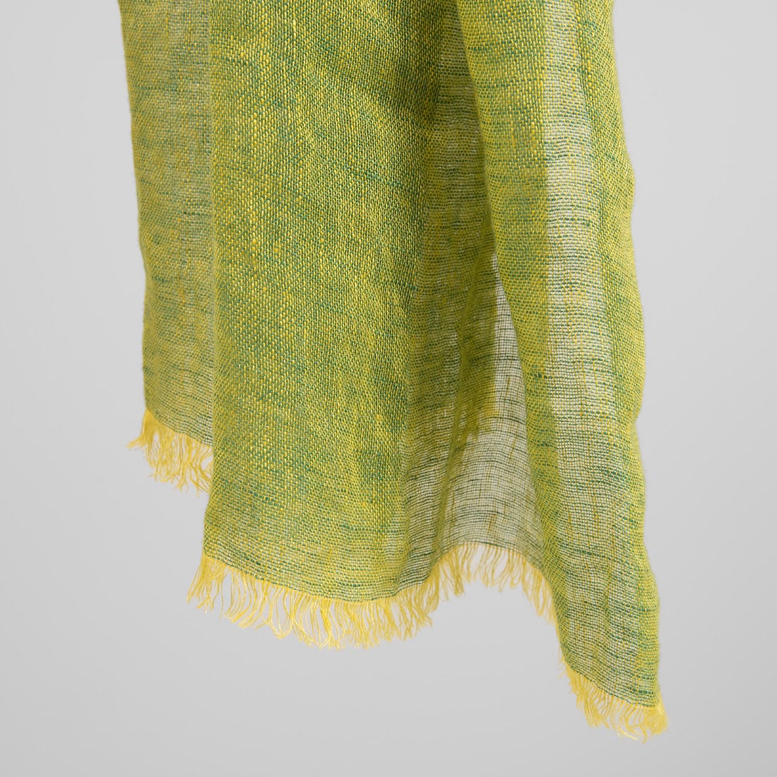 Węższe brzegi ozdobione frędzelkami 2cm