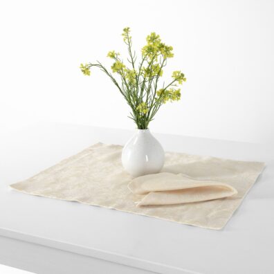 Żakardowa jasna kremowa podkładka stołowa