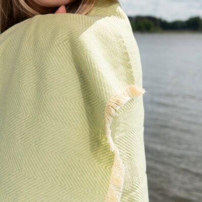 Brzegi zdobią frędzelki