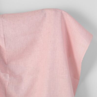 Pastelowa różowa tkanina lniana