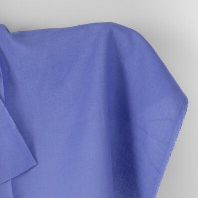 Niebieska tkanina lniana