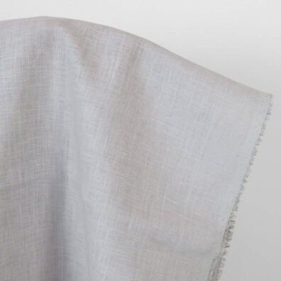 Jasna szara tkanina lniana na odzież i tekstylia domowe