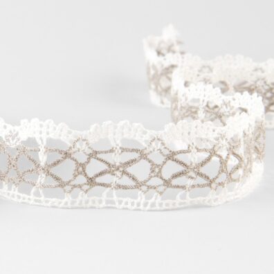 Biało - szara koronka lniana