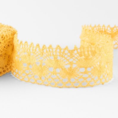 Żółta koronka lniana