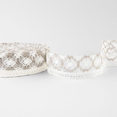 Biało - szara koronka lniana Nr 95