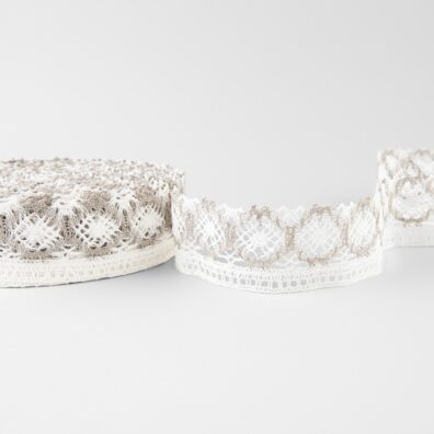 Biało - szara koronka lniana Nr 95