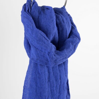 Sininen pellavahuivi