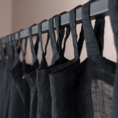 pellava musta verhot