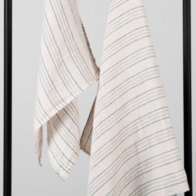 Pellavainen vaaleanpunainen vohvelikylpypyyhe