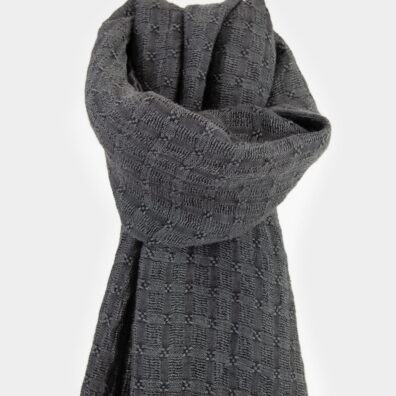 Harmaa pellavainen huivi