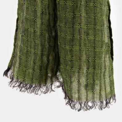 Vihreä pellavainen huivi