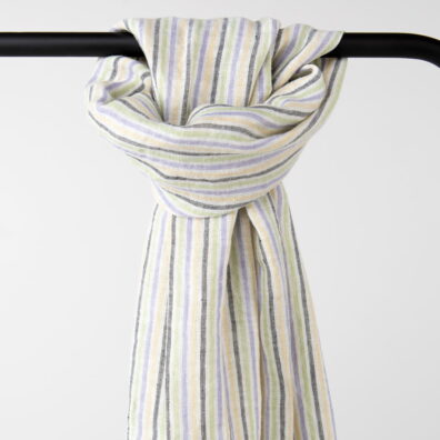 raidallinen pellavahuivi