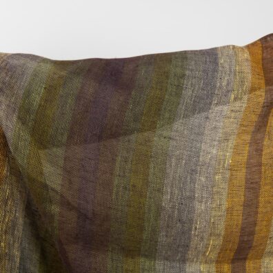 Pellavakangas moniväriset raidat sopii verhojen ja huivien ompeluun