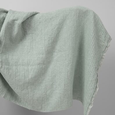 Puolipellavakangas vihertävänvalkoinen kirjava raidallinen pesty