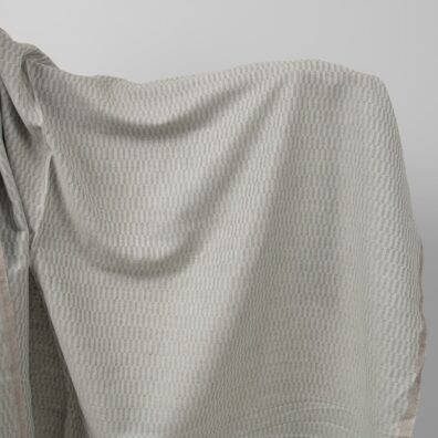 Puolipellavainen kangas luonnonharmaa-vihertävä raidallinen