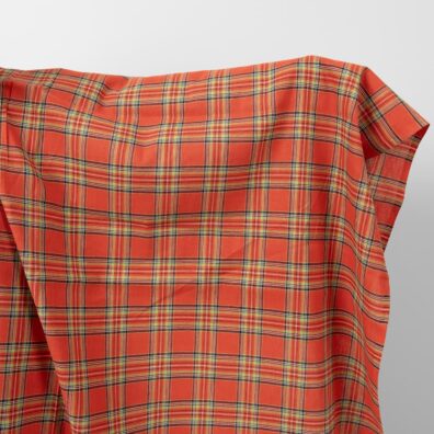 Puolipellavakangas punainen skottiruutu