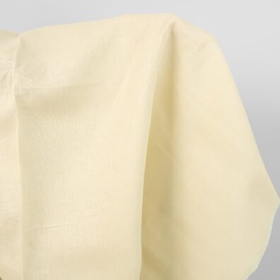 Kellertävän vihreä pellavakangas