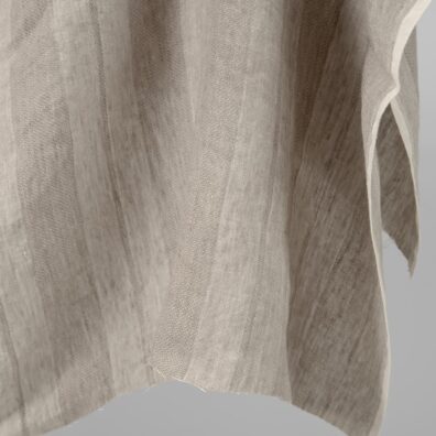 Pellavakangas beige raidallinen pesty soveltuu vaatteiden ja kodintekstiilien ompeluun