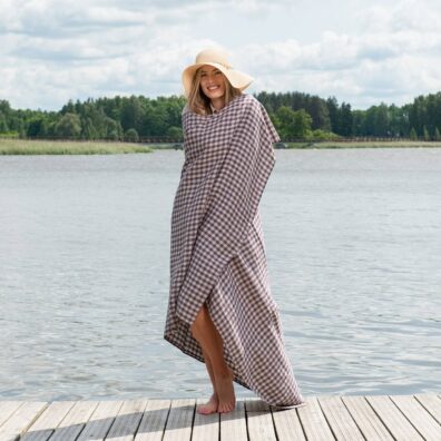 Pellavainen rantapyyhe violetti ruutu