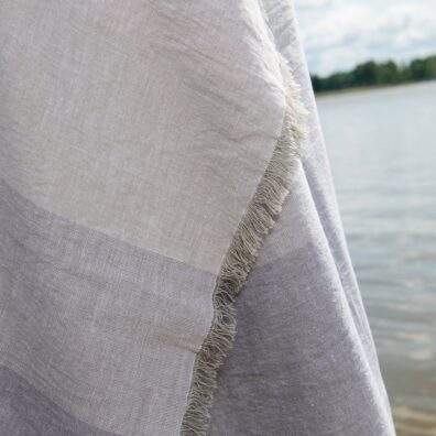 Pellava puuvillaa harmaa rantapyyhe hapsut lyhyillä sivuilla