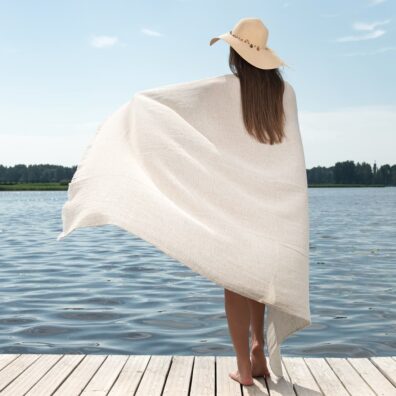 Vaaleansininen harmaa pellavainen rantapyyhe