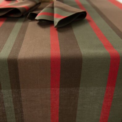 Puolipellava pöytäliina vihreä-punainen, raitoja, twill