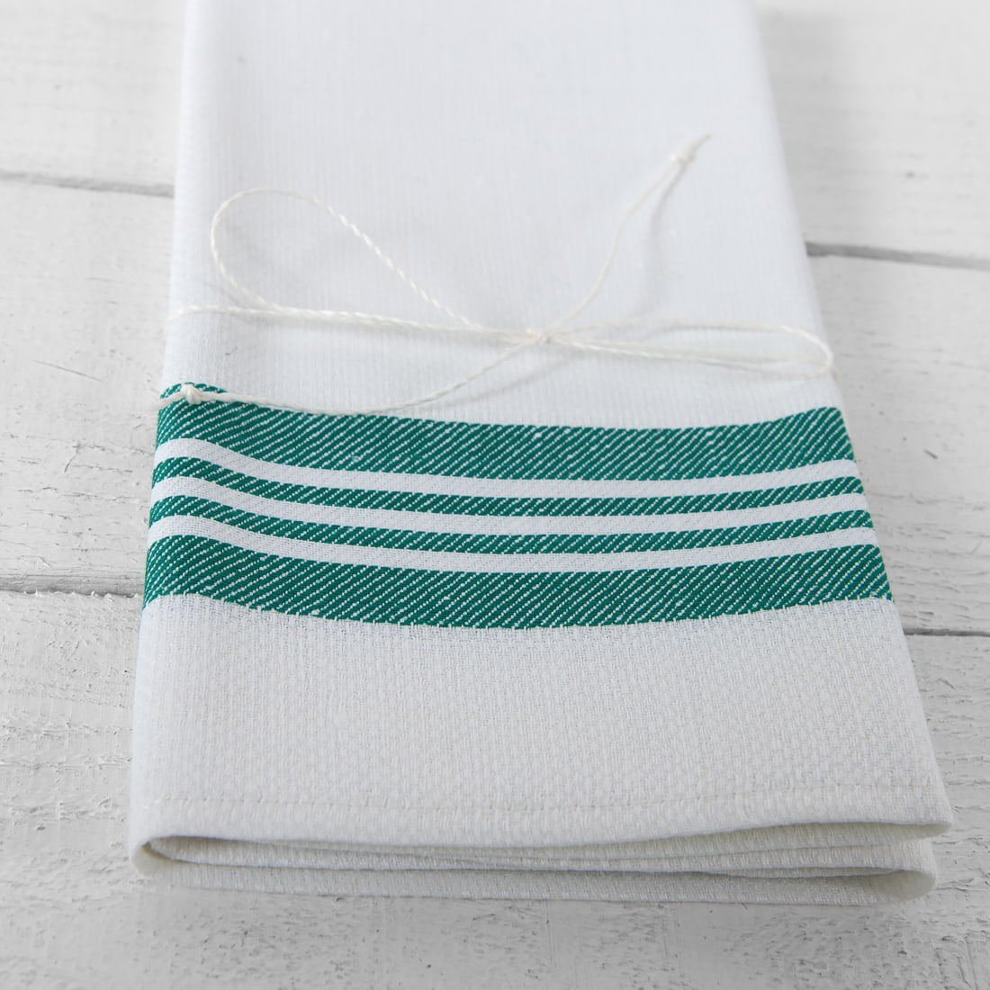 pellava puuvillainen keittiöpyyhe, valkoinen vihreillä twill-raidoilla