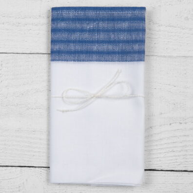 pellavapuuvillainen keittiöpyyhe, valkoinen sinisellä reunuksella