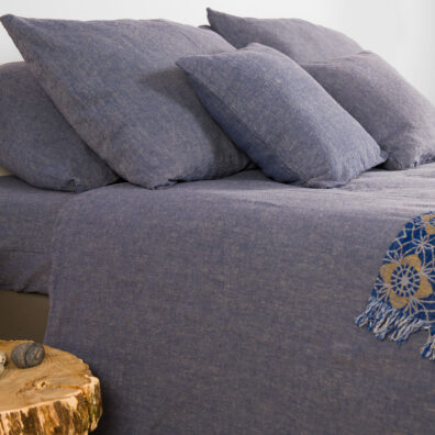 MALTA beige - tummansininen melange puolipellavainen pussilakana napeilla