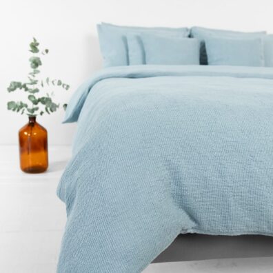 ROYAL puolipellavainen sinertävä vuodevaatteet, erityisesti pesty antamaan pehmeän tunteen ja hellävaraisen kosketuksen