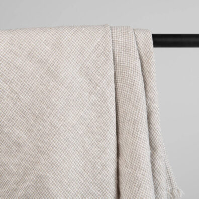 Beige pellava kaulaliina hienosti kuvioitu