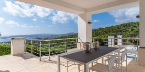 Villa in Costa d'en Blanes - Modernes Anwesen mit Meerblick (Thumbnail 3)