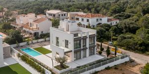 Villa in Cala Murada - Neubau Villa mit Dachterrasse (Thumbnail 1)