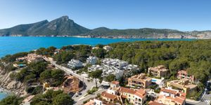 Apartment in Sant Elm - Exklusive Lage nur 100 Meter vom Meer (Thumbnail 1)