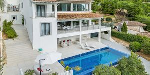 Villa in Son Vida - Luxusanwesen mit Ferienvermietlizenz in begehrter Lage (Thumbnail 1)