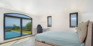 Finca in Son Macia - Exclusive Country House with Pool and Sea Views (Thumbnail 10)