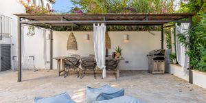 Villa in Portocolom - Doppelhaushälfte mit Ferienvermietungslizenz, schönem Garten mit Pool und Meerblick (Thumbnail 9)