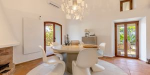 Finca in Es Capdella - Charming natural stone country house with swimming pool and panoramic views (Thumbnail 7)