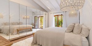 Finca in Es Capdella - Charming natural stone country house with swimming pool and panoramic views (Thumbnail 9)