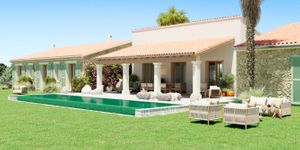 Finca in Petra - Newly built country house with swimming pool and large garden area (Thumbnail 1)