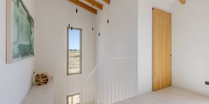 Finca in Sineu - Neugebautes Landhaus mit Pool (Thumbnail 8)