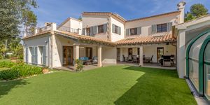 Vila v Santa Ponsa - Středomořské sídlo s velkou zahradou a bazénem (Thumbnail 2)