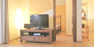 Apartment in Cala Anguila with large communal pool (Thumbnail 5)