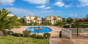 Apartment in Cala Anguila with large communal pool (Thumbnail 9)