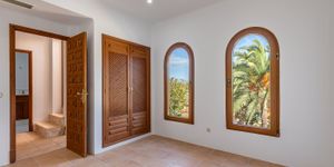 Villa in Santa Ponsa - Golfvilla zur Miete ohne Möbel (Thumbnail 7)